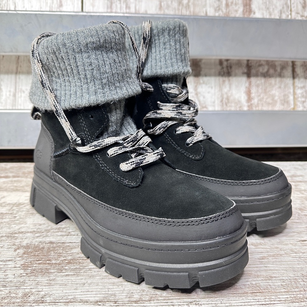 UGG ASHTON HIKER boot sz 9.5 - Picture 2 of 11